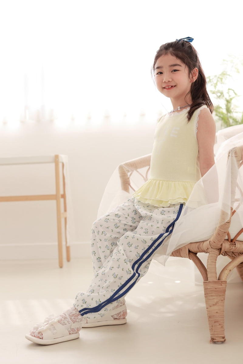 Dalla - Korean Children Fashion - #designkidswear - Molang Flower Jogger Pants - 10