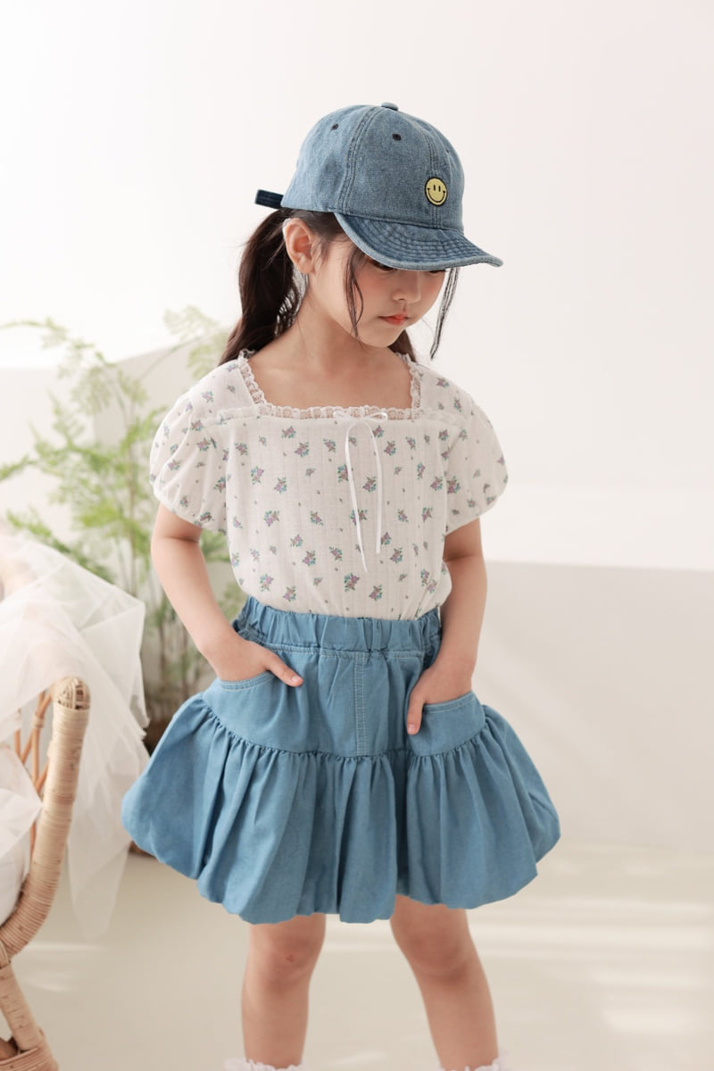 Dalla - Korean Children Fashion - #minifashionista - Eyelet Flower Tee - 10