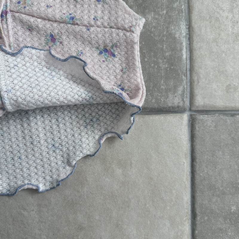 Ellymolly - Korean Children Fashion - #designkidswear - Butterfly Wave Vest - 6