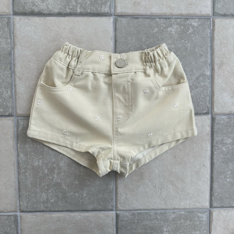 Ellymolly - Korean Children Fashion - #kidzfashiontrend - Daisy Embroidery Short Pants - 6