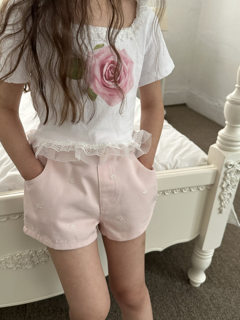 Ellymolly - Korean Children Fashion - #magicofchildhood - Daisy Embroidery Short Pants - 9