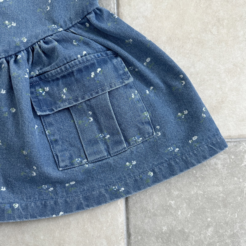 Ellymolly - Korean Children Fashion - #minifashionista - Denim Flower Big Pocket One-piece - 3