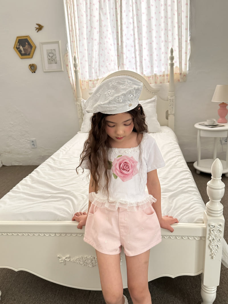Ellymolly - Korean Children Fashion - #minifashionista - Daisy Embroidery Short Pants - 10