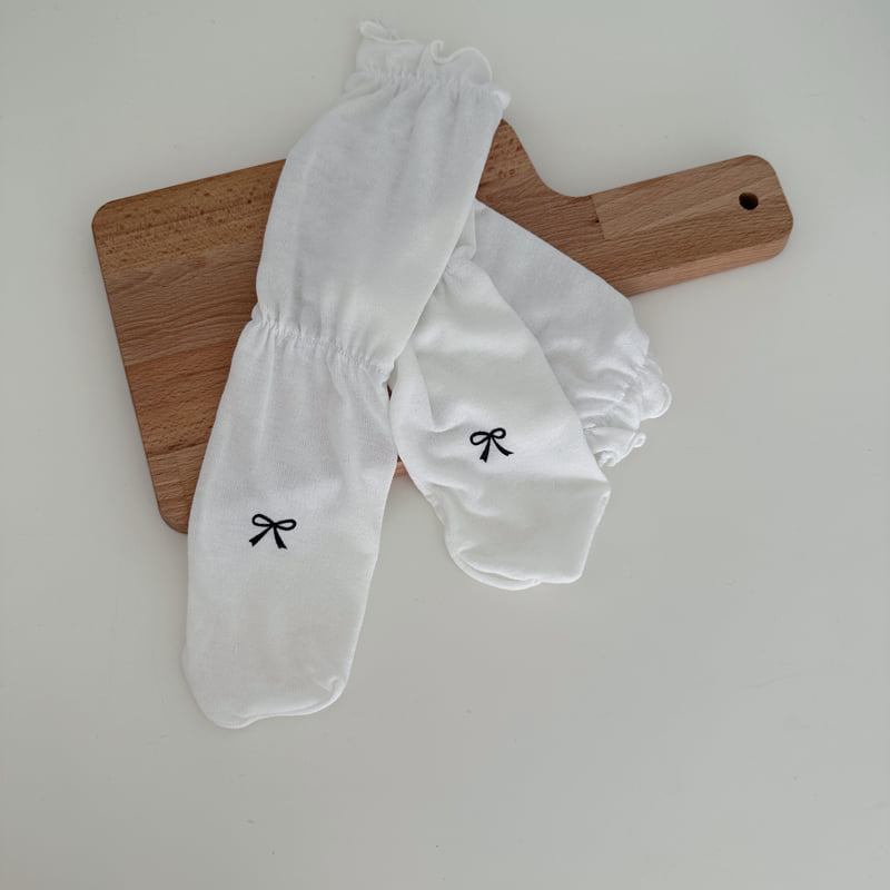 Ellymolly - Korean Children Fashion - #toddlerclothing - Ribbon Wave Socks - 5