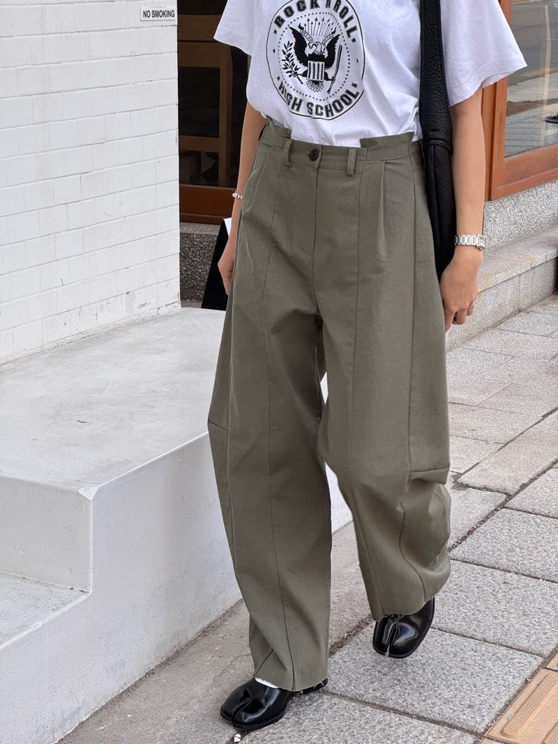 Heil - Korean Women Fashion - #momslook - Sica Slit Pants - 2