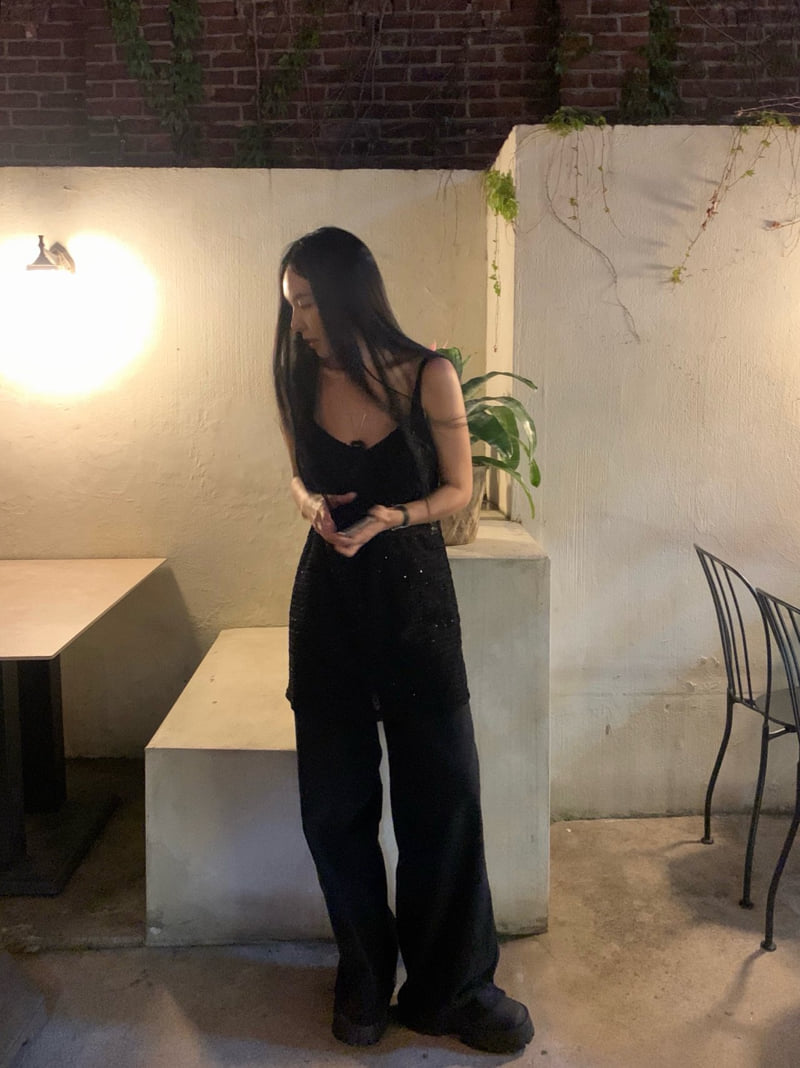 Heil - Korean Women Fashion - #restrostyle - Lucy Sleeveless One-piece - 2