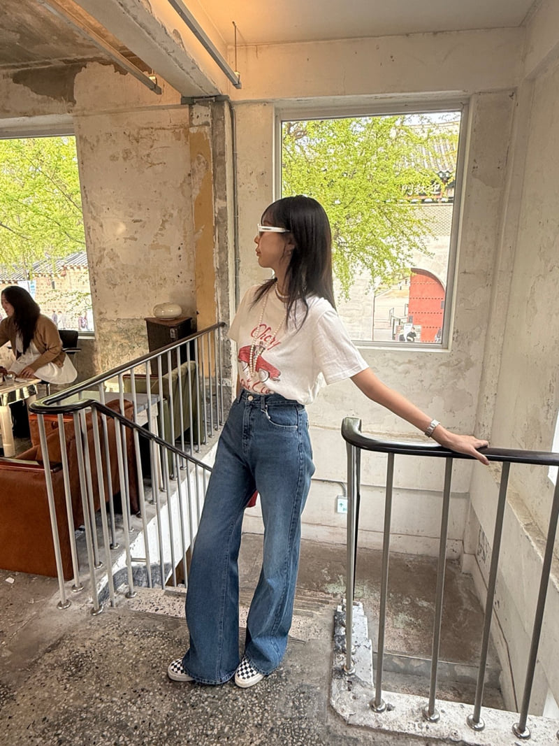 Heil - Korean Women Fashion - #thatsdarling - Rose Denim Pants - 4