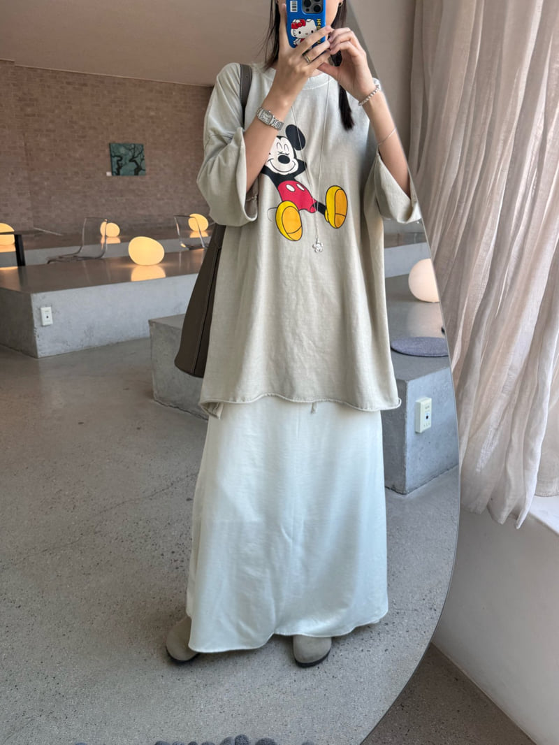 Heil - Korean Women Fashion - #womensfashion - Satin Maxi Skirt