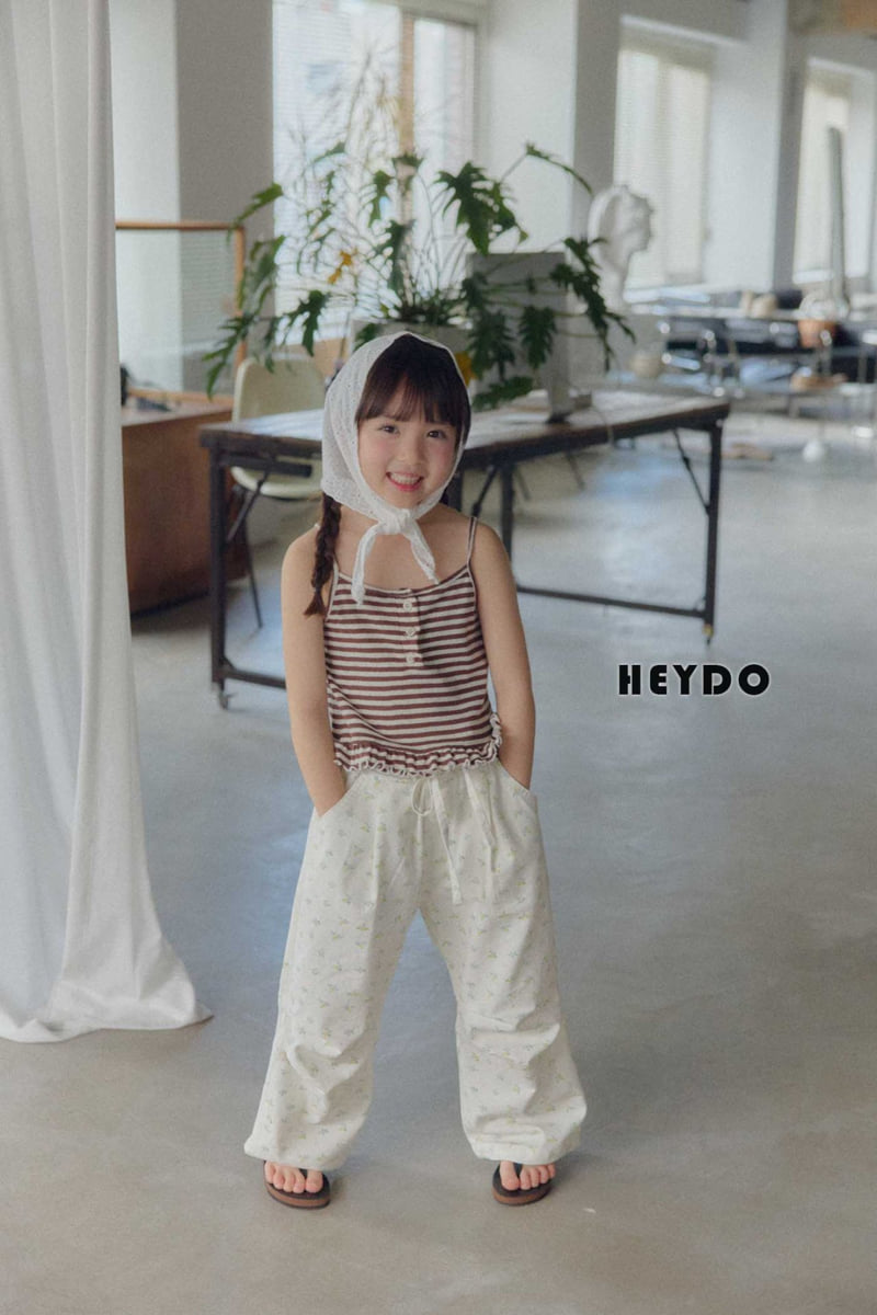 Heydo - Korean Children Fashion - #kidsstore - Red Triangle Scarf - 7