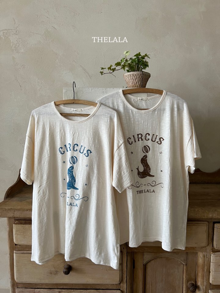 Lala - Korean Women Fashion - #womensfashion - Seal Mom Tee - 6