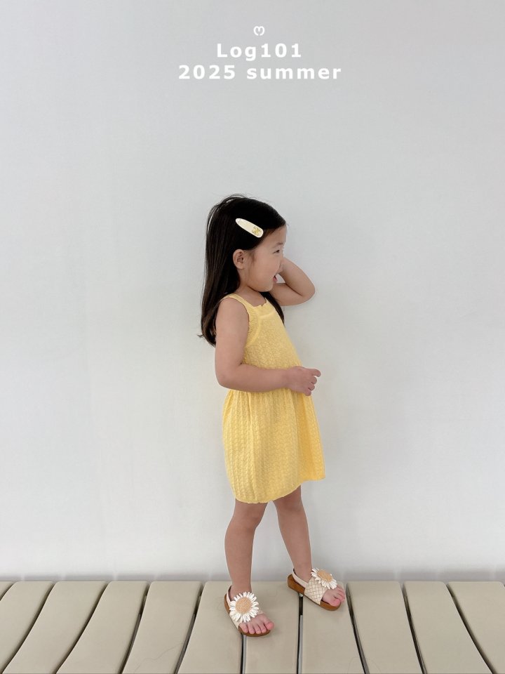 Log101 - Korean Children Fashion - #designkidswear - Wavy Knit Dress - 4