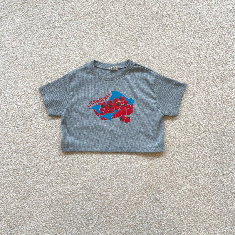 Middle Name - Korean Children Fashion - #childofig - Crop Strawberry Tee - 2