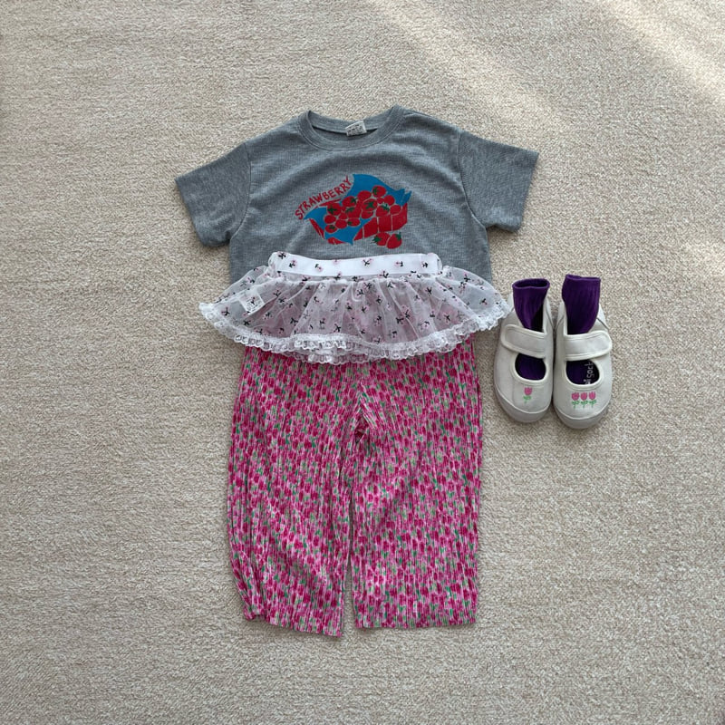 Middle Name - Korean Children Fashion - #kidsshorts - Flower Pleated Pants - 4