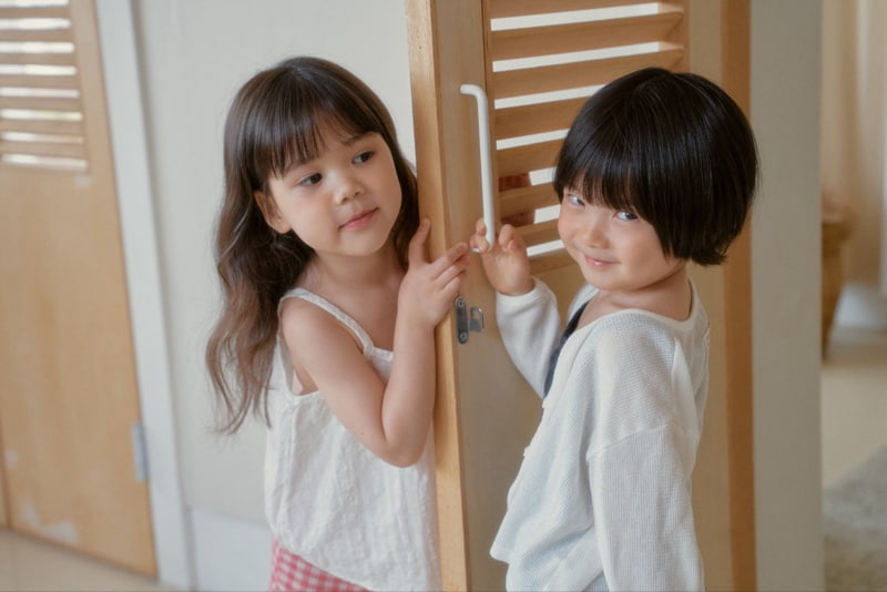 Mini Bongbong - Korean Children Fashion - #prettylittlegirls - Check Check Shorts - 2