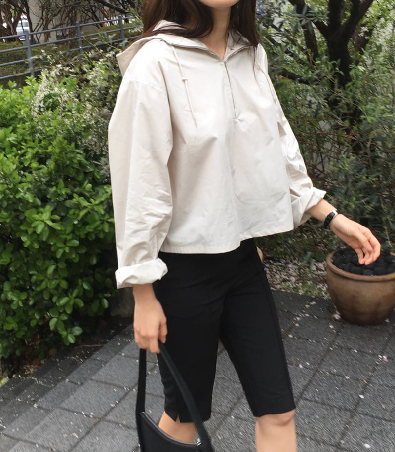 Moani - Korean Women Fashion - #womensfashion - Hood Anorak Blouse - 4