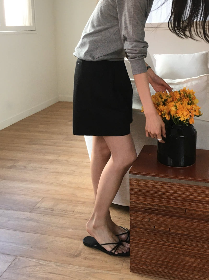 Moani - Korean Women Fashion - #womensfashion - Cotton Twill Pintuck Shorts