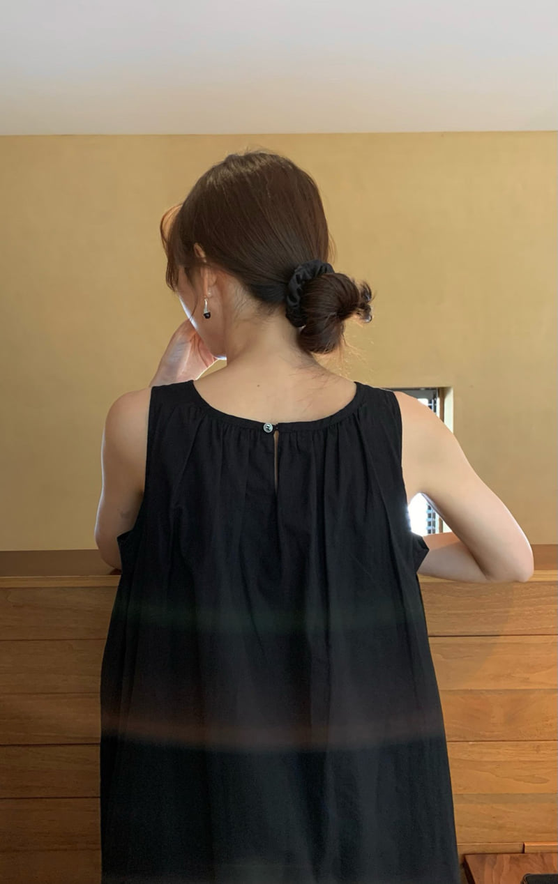 Moani - Korean Women Fashion - #womensfashion - Cotton Shirring Sleeveless One-piece - 3