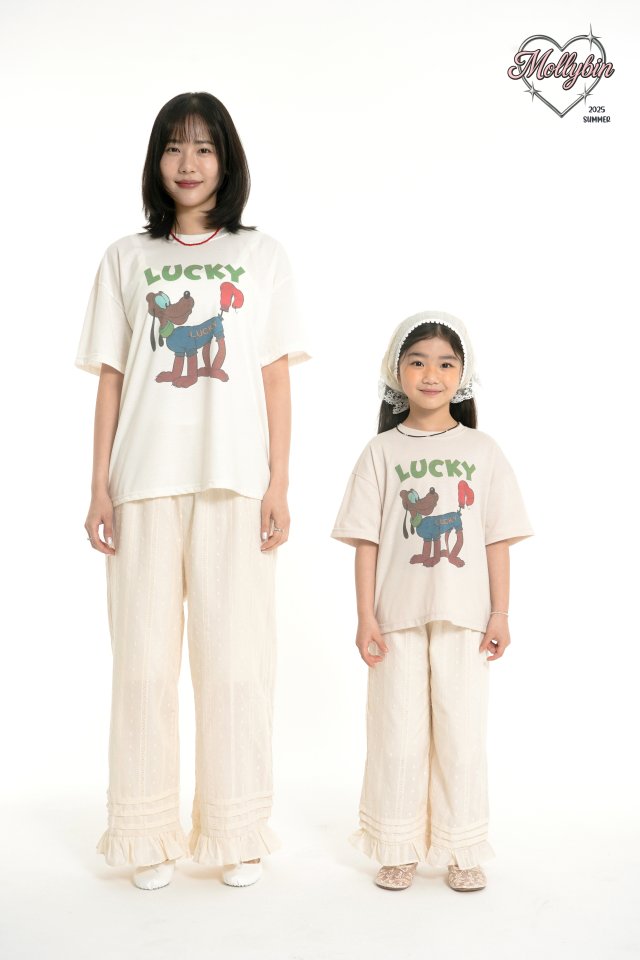 Mollybin - Korean Women Fashion - #momslook - Essential Lucky Tee (with Mom) - 3