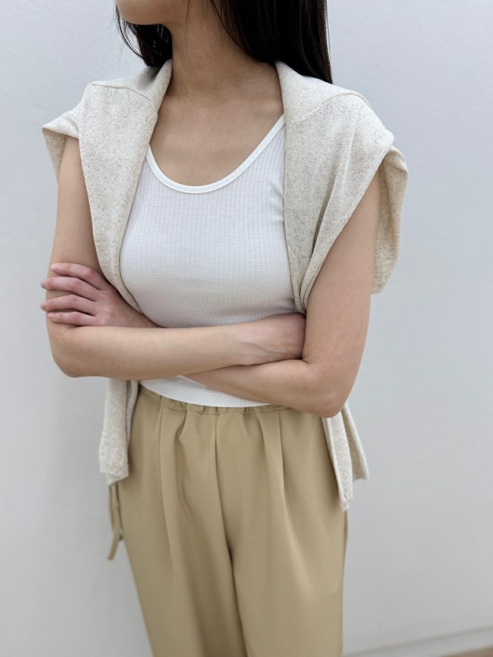 Most - Korean Women Fashion - #momslook - Moss Sleeveless Top - 6