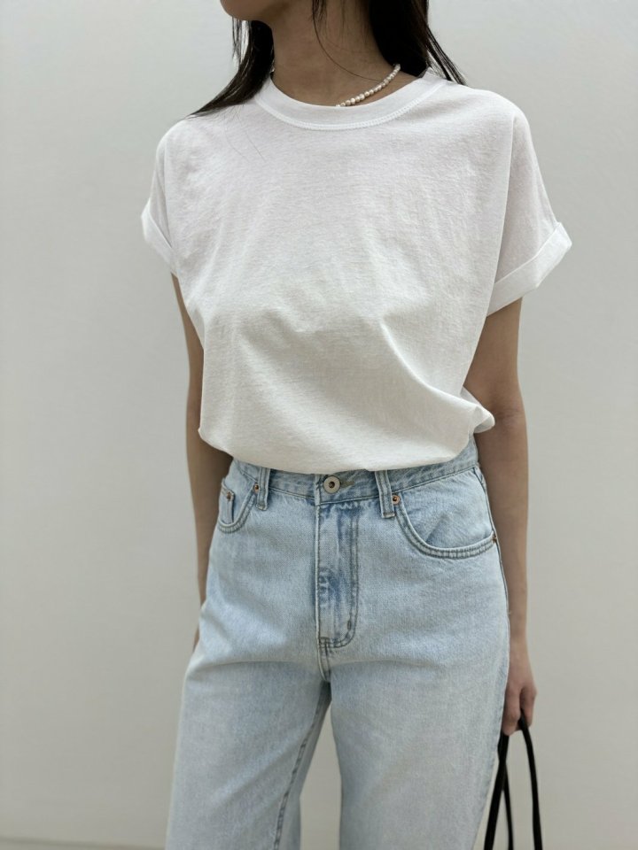 Most - Korean Women Fashion - #thatsdarling - Roll-up Short Sleeved Tee - 3