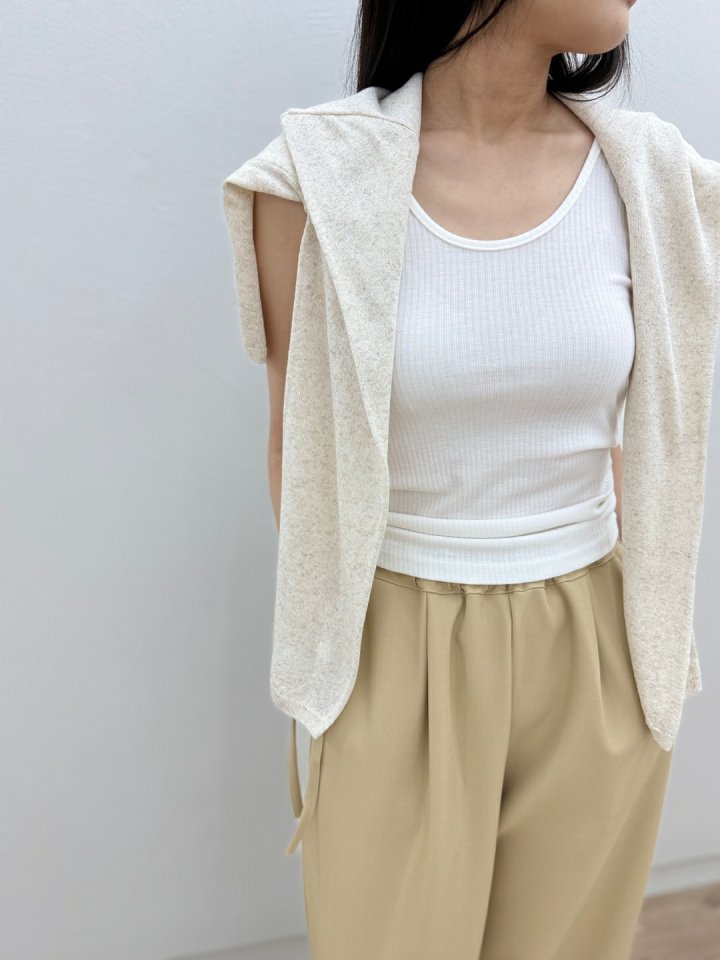 Most - Korean Women Fashion - #womensfashion - Moss Sleeveless Top - 5