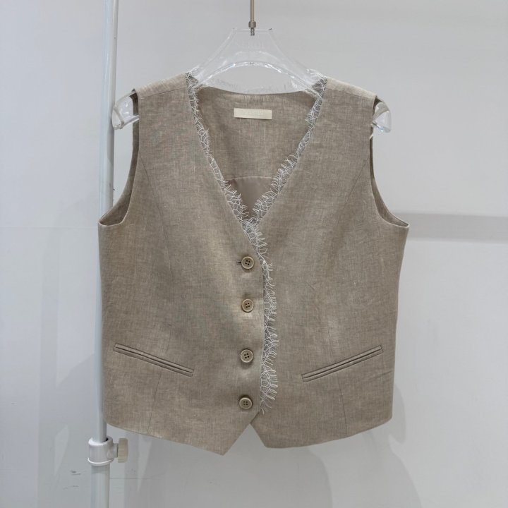 Neroli36 - Korean Women Fashion - #momslook - Lace Linen Vest - 2