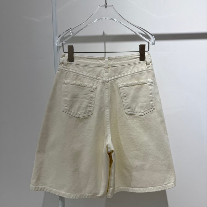 Neroli36 - Korean Women Fashion - #momslook - Craem Denim Half Pants - 2