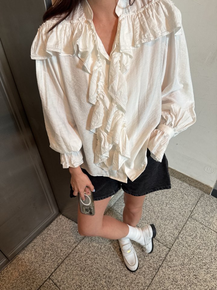 Neroli36 - Korean Women Fashion - #thatsdarling - Frill Embroidery Blouse - 4