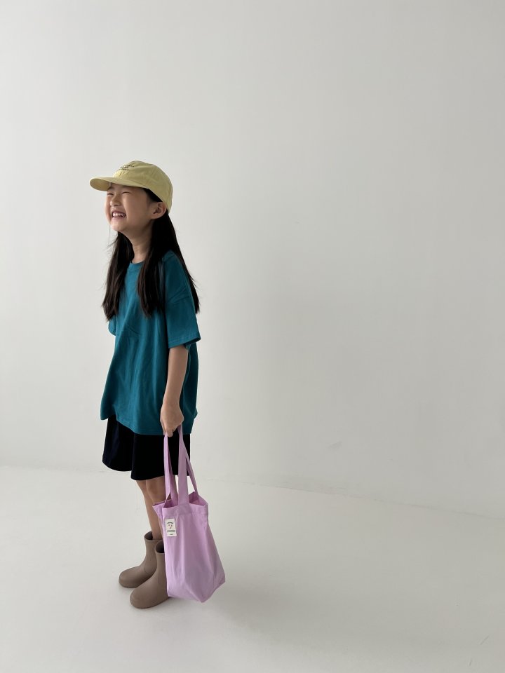 Oatmeal - Korean Children Fashion - #prettylittlegirls - Daily Set (Short Sleeve Tee + Sleeveless) - 4