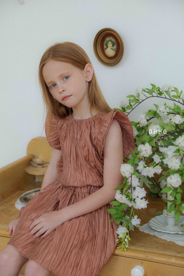Ohho - Korean Children Fashion - #todddlerfashion - Shine Pleats Blouse - 5