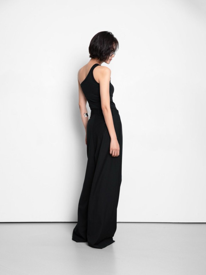 Paper Moon - Korean Women Fashion - #womensfashion - One Diagonal Line Shoulder Tank Top - 4