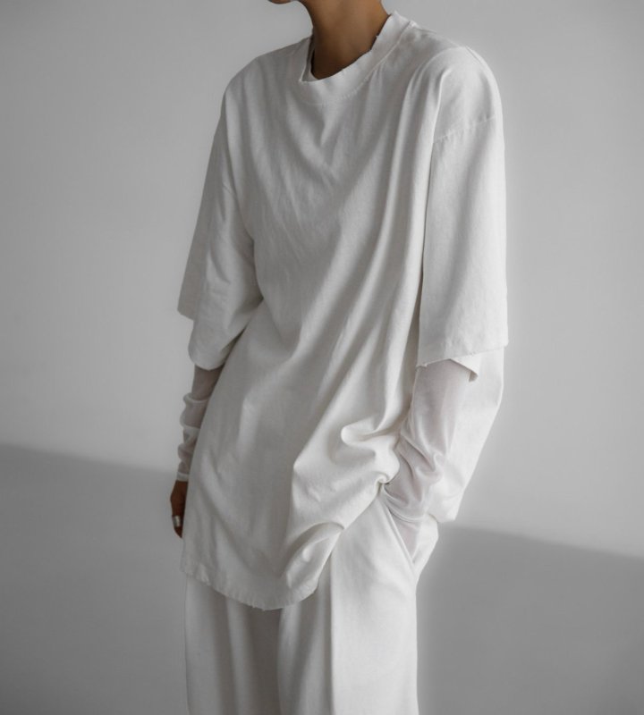 Paper Moon - Korean Women Fashion - #momslook - Mock Neck Ribbed Damage Detail Oversized Pigment Tee - 3