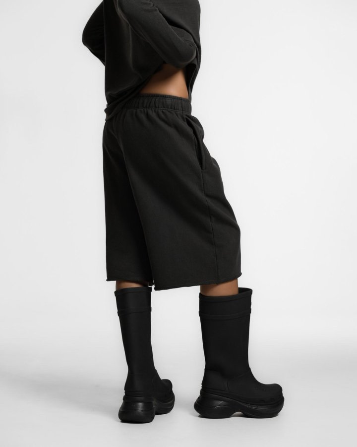 Paper Moon - Korean Women Fashion - #momslook - Pigment Cotton Cutted Hem Detail Bermuda Trouser - 4