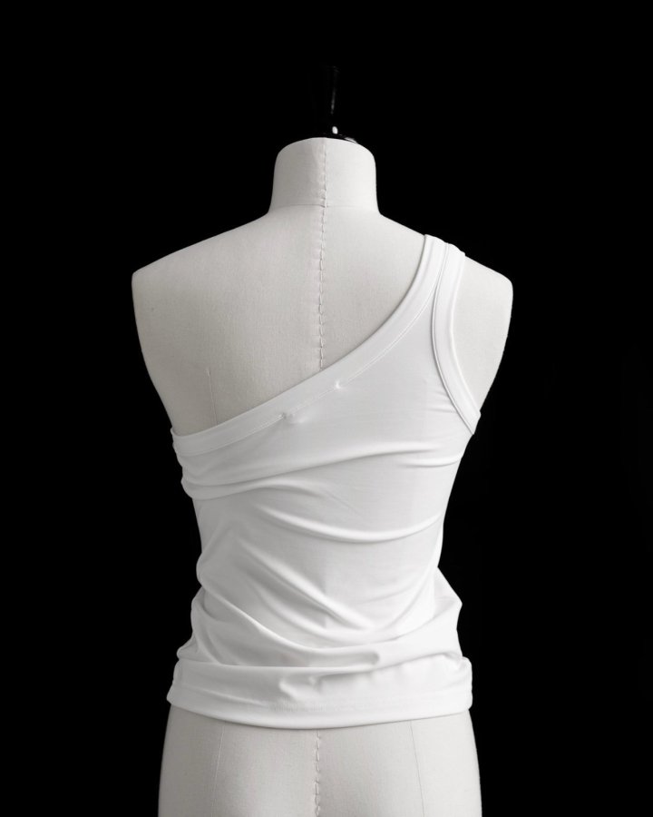 Paper Moon - Korean Women Fashion - #restrostyle - One Diagonal Line Shoulder Tank Top - 3