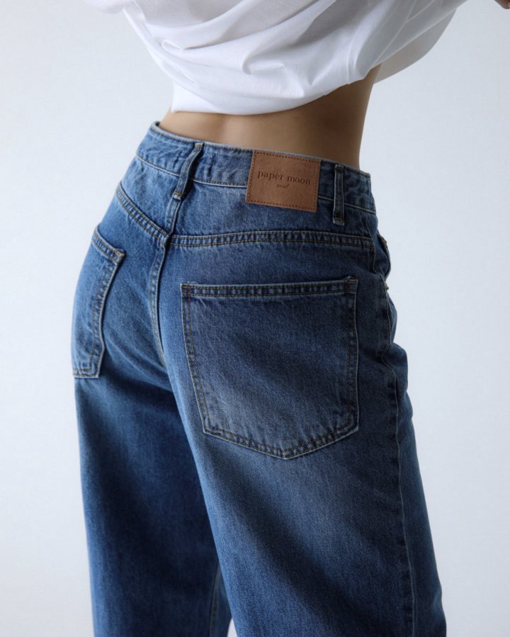 Paper Moon - Korean Women Fashion - #womensfashion - Classic Low Cut Wide Fit Mid Blue Jeans - 5