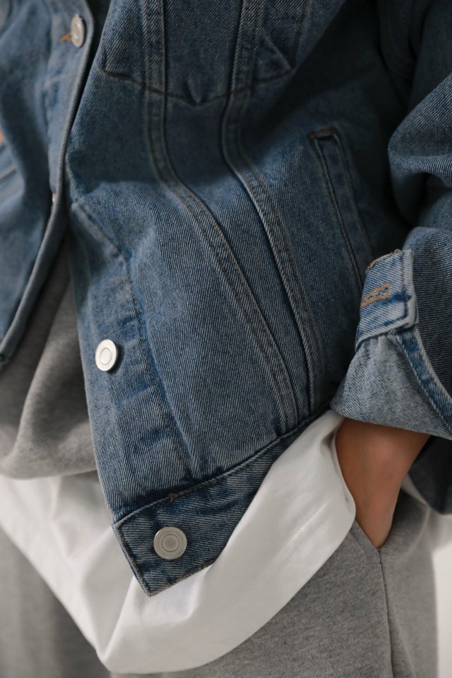 Paper Moon - Korean Women Fashion - #womensfashion - Maxi Padded Shoulder Over Denim Jacket - 2