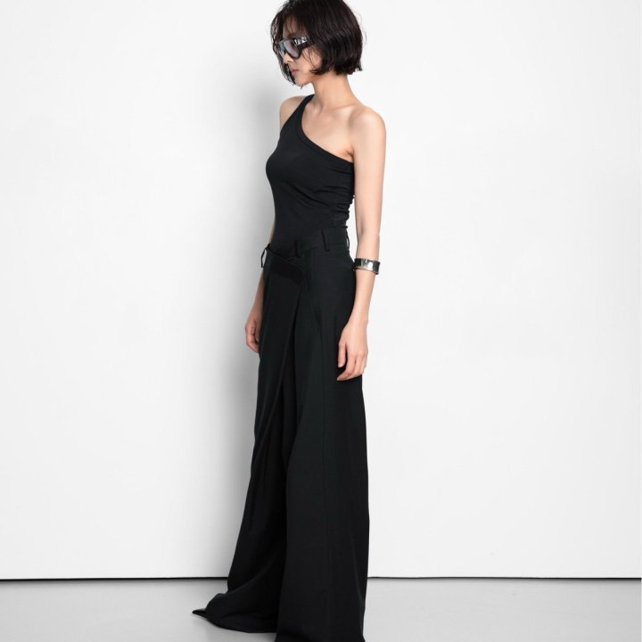 Paper Moon - Korean Women Fashion - #womensfashion - One Diagonal Line Shoulder Tank Top - 3