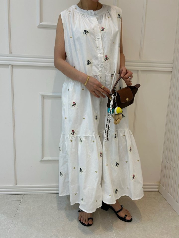 Pearls room - Korean Women Fashion - #momslook - Embroidery One-piece