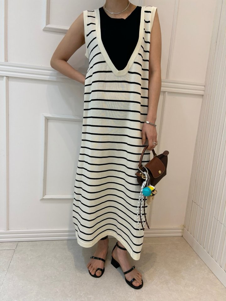 Pearls room - Korean Women Fashion - #momslook - Colored Knit One-piece - 8