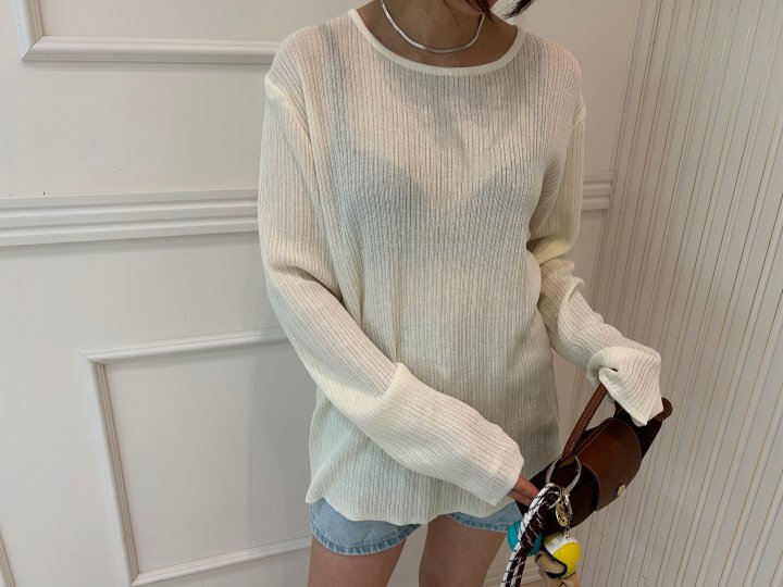 Pearls room - Korean Women Fashion - #vintageinspired - Back Button Knit Top