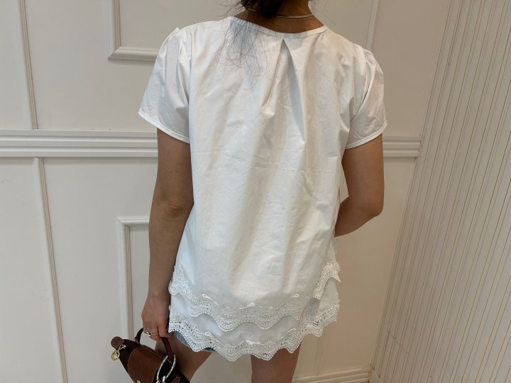 Pearls room - Korean Women Fashion - #vintagekidsstyle - Double Lace Blouse - 9