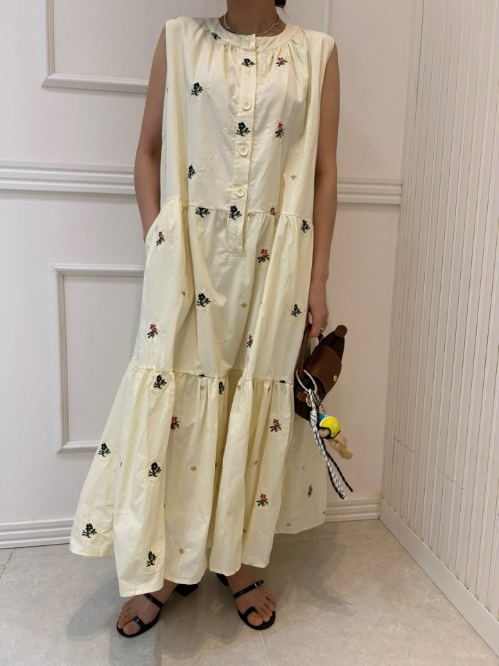 Pearls room - Korean Women Fashion - #womensfashion - Embroidery One-piece - 6