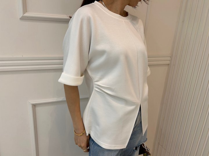 Pearls room - Korean Women Fashion - #momslook - Front Slit Tee - 4