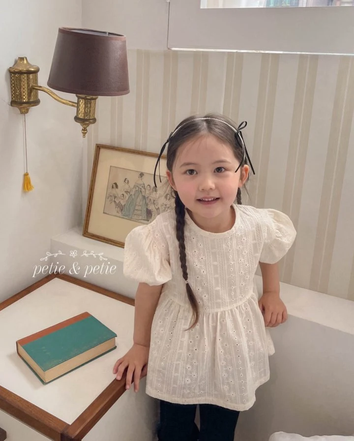 Petit & Petit - Korean Children Fashion - #discoveringself - Roa Embroidery Blouse - 8