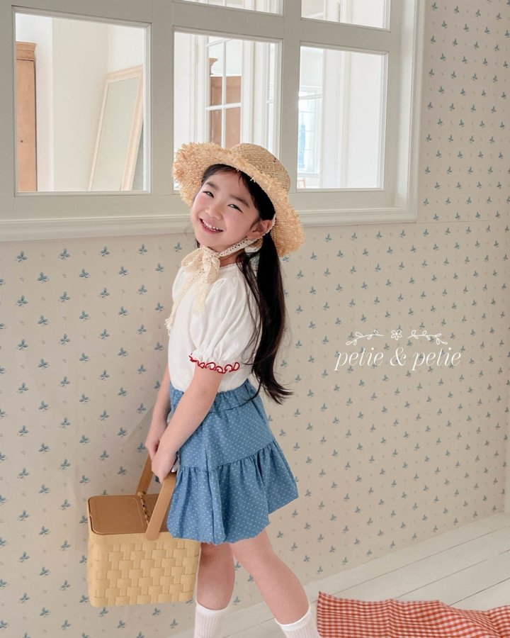 Petit & Petit - Korean Children Fashion - #kidsshorts - Eyelet Tee - 8