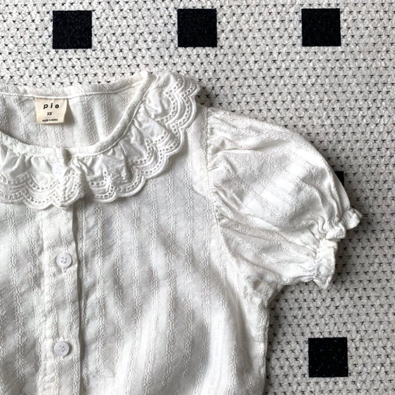Pie - Korean Children Fashion - #kidsshorts - Lace Collar Blouse - 7