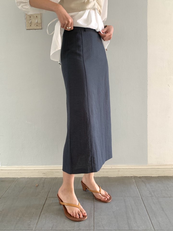 Pomelo - Korean Women Fashion - #womensfashion - Coy Slit Skirt - 3