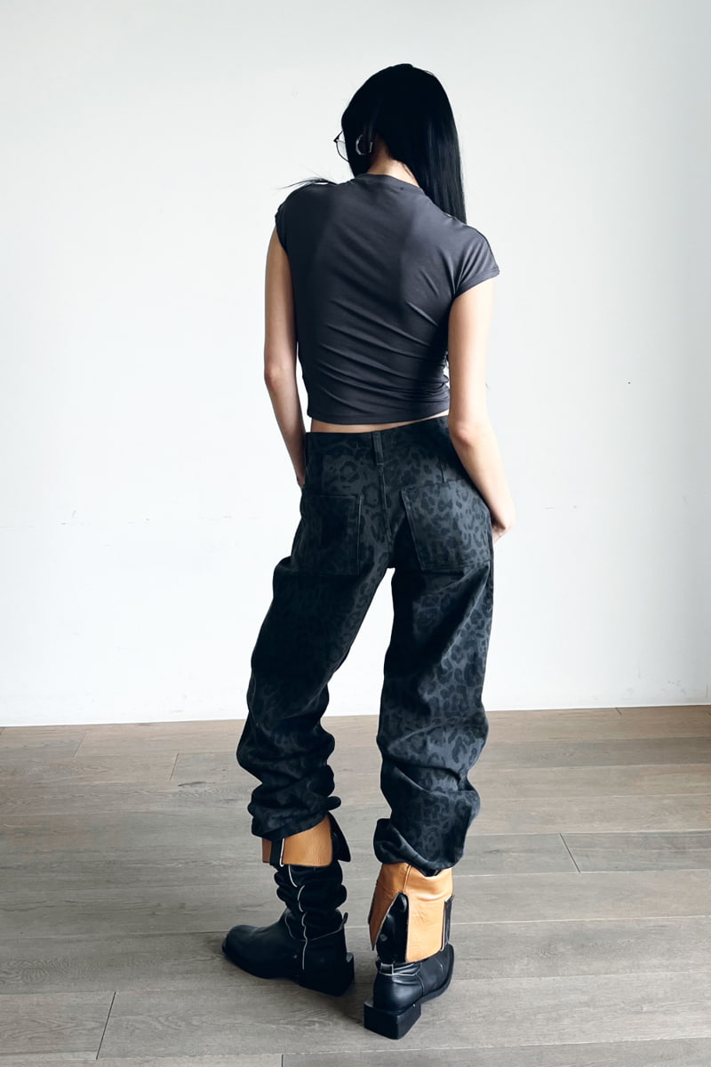 Project Wave - Korean Women Fashion - #momslook - Jaguar Print Pants - 4