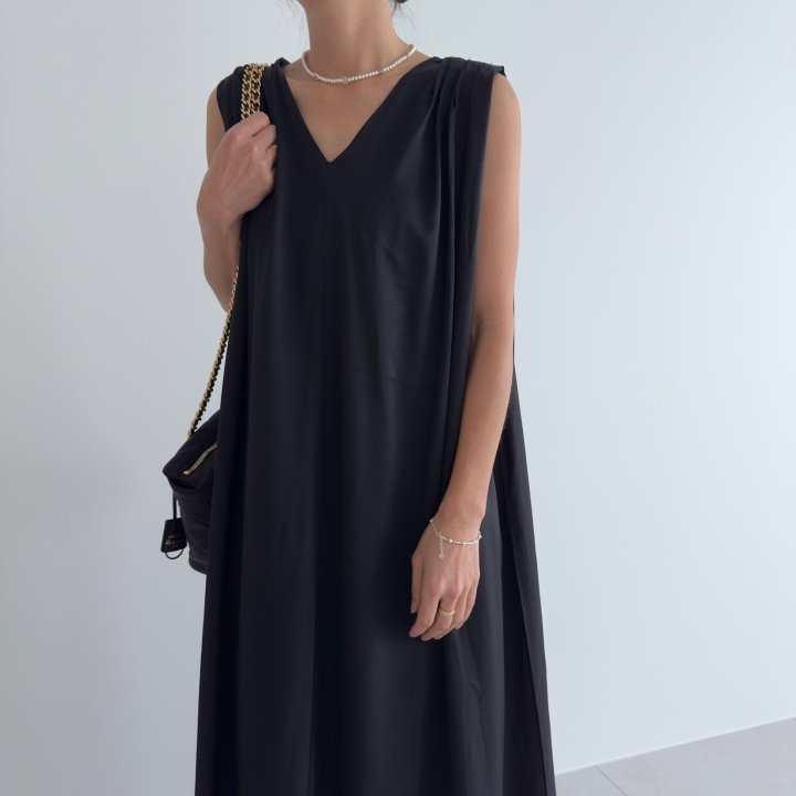 Ripple - Korean Women Fashion - #womensfashion - Month Shirring One-piece - 4