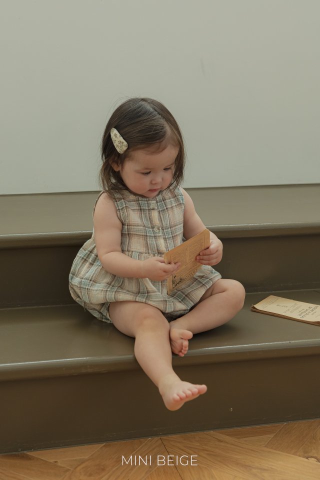 The Beige - Korean Baby Fashion - #babyootd - Check Pintuck Sleeveless Suit